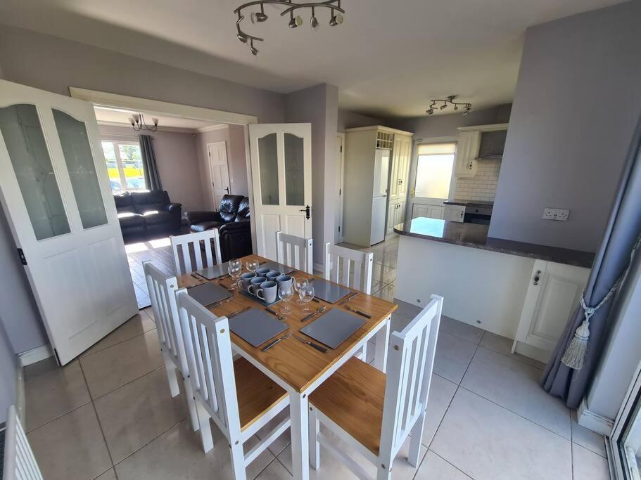 Bundoran Seaside Stays House - Wifi, Large Spacious Home Luaran gambar