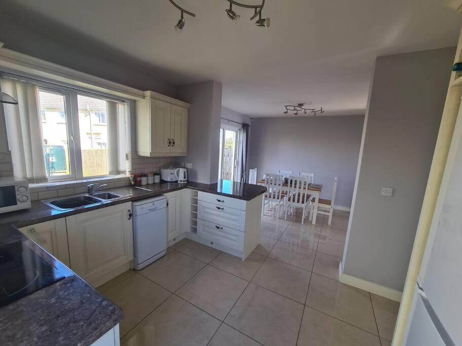 Bundoran Seaside Stays House - Wifi, Large Spacious Home Luaran gambar