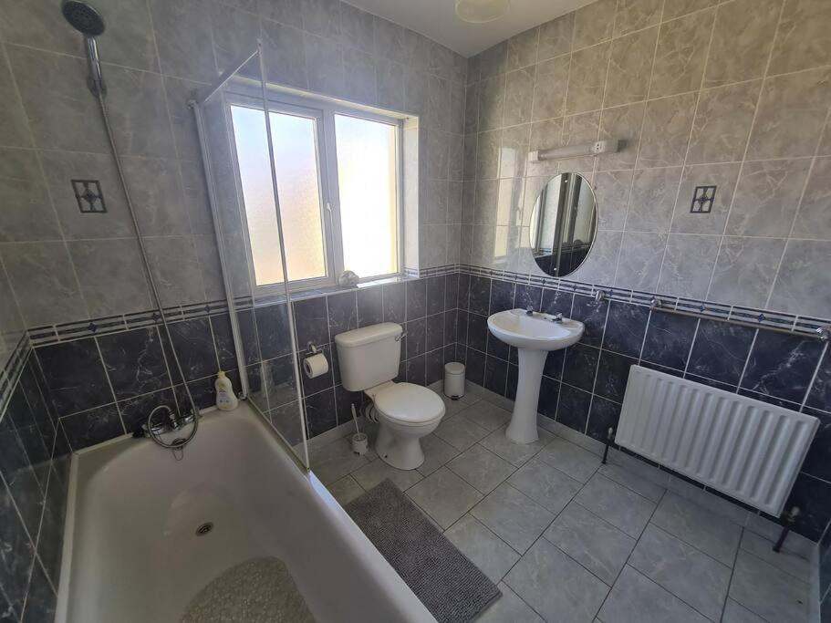 Bundoran Seaside Stays House - Wifi, Large Spacious Home Luaran gambar